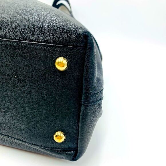 Auth YVES SAINT LAURENT Reversible
Bronze/Black Leather Double Sac Y Tote Bag - Picture 14 of 16